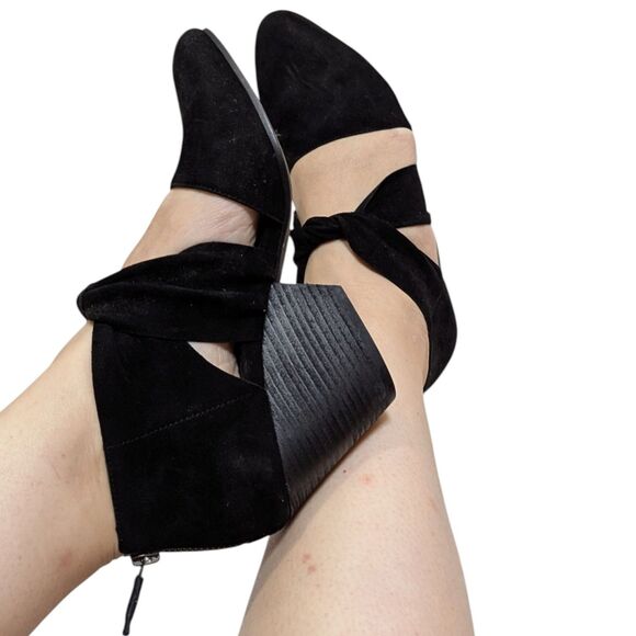 Eileen Fisher Size 7.5 Black Suede Mary Shoes Cuban Heel Twisted Strap Sexy! - Picture 3 of 16